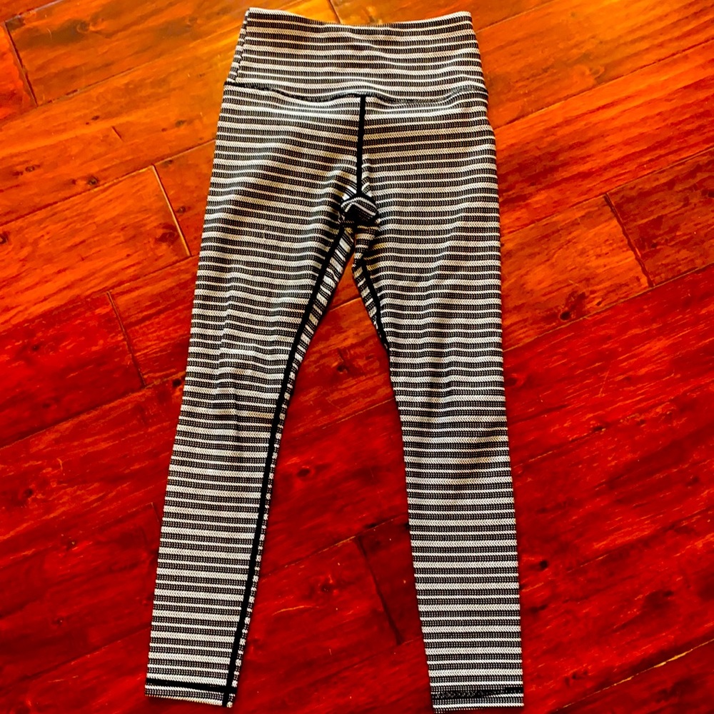 Zyia leggings size 0 and 7/8 length